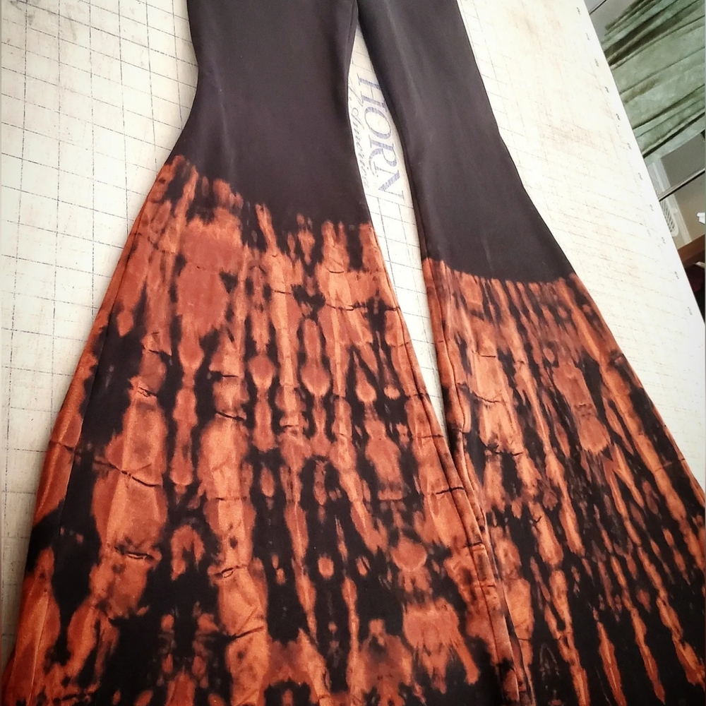 LONG LENGTH Tie Dye Bell Bottoms - Bellbottoms - Cotton Yoga Flare Leg Pants - Picture 6 of 9